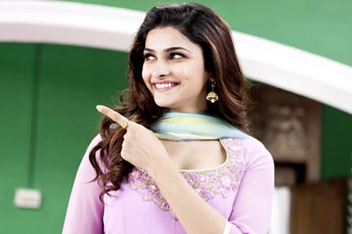 Prachi Desai Beautiful HD Wallpapers