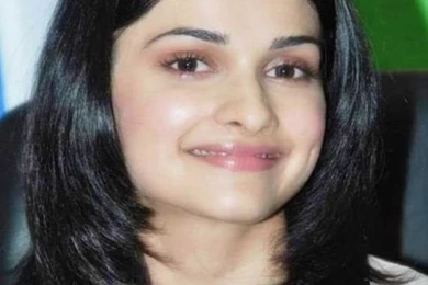 Celebrities Fashion: Prachi Desai Wallpapers