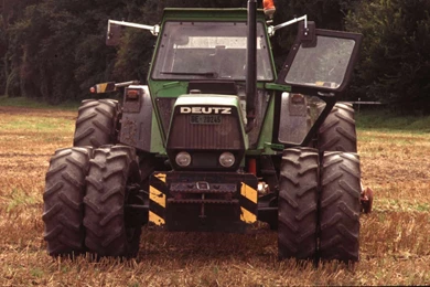 Browsing Wallpapers On DeviantArt