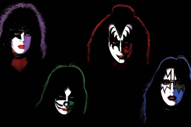 Best 12 Cartoon Kiss Wallpapers