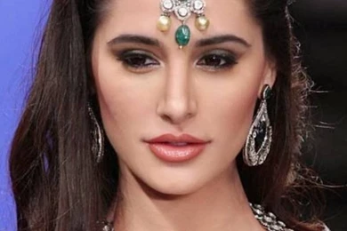 Nargis Fakhri Hd Wallpapers Download