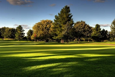 Beautiful Golf Course Backgrounds Picture 1366x768 Widescreen ...