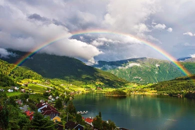 Amazing_nature_rainbow_city wallpaper.jpg