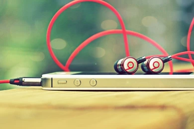 Iphone With Headphones Wallpapers