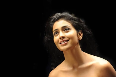 Kareena Kapoor's Tempting Backless Look