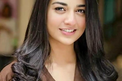 Free Stars Wallpaper: Sarah Khan HD Wallpapers