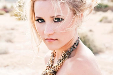 Emily Osment HD Wallpapers