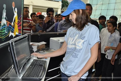 Wallpapers   Kalki Koechlin At NBA Jam Presented By HP At The R ...