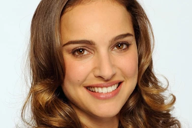 Natalie Portman Smile Hd Wallpapers   Free Hd Wallpapers