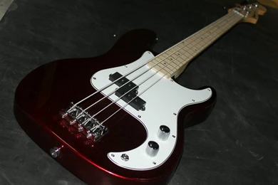 Psonst: Fender Bass Guitar Images