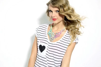 Free Taylor Swift Wallpapers Coloring Pages