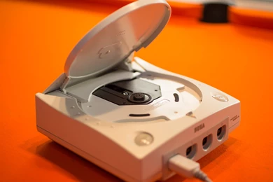 Sega Dreamcast: Gaming's Most Magnificent Failure (video ...