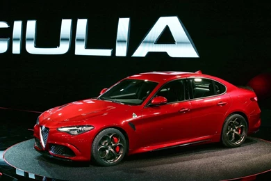 2016 Alfa Romeo Giulia Wallpapers