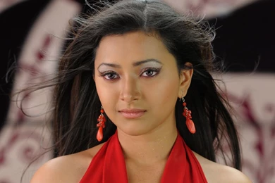 Swetha Basu Prasad Hot Photos WallPaper