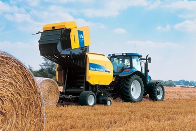 2000x1124px New Holland