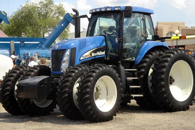 New Holland TG285 Picture