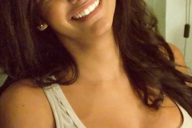 Melanie Iglesias iPhone 5 Wallpapers (640x1136)