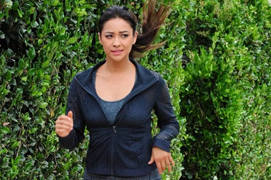 Shay Mitchell Wallpapers 2050 1377396443