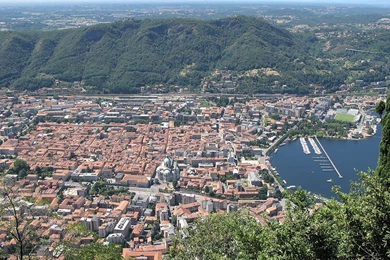 File:BrunateComo1.jpg   Wikimedia Commons