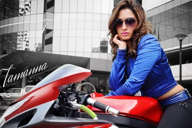 Tamanna Bhatia New Look Nice Wallpapers