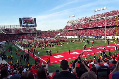 University Of Houston Crowd Trickles Onto Field   YouTube
