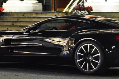 Car & Bike Fanatics: Aston Martin One 77 Wallpapers