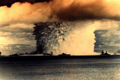 Bomb bw explosion mushroom cloud nuclear nuclear blast.jpg