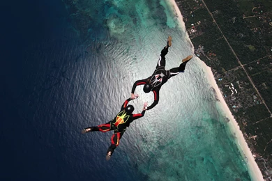 Skydiving Skydivers Parachuting Stunt Ocean HD Wallpapers ...