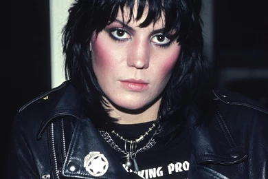 1495x2048px Joan Jett