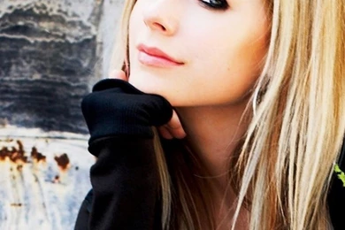 Download Wallpapers 640x1136 Avril Lavigne, Clothes, Wall, Haircut ...