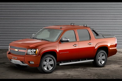 2007 Chevrolet Avalanche Z71 Plus Side Angle 1920x1440 Wallpapers