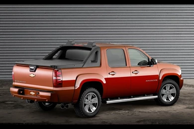 2007 Chevrolet Avalanche Z71 Plus Rear And Side 1280x960 ...