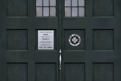 iPhone Retina Tardis Wallpapers