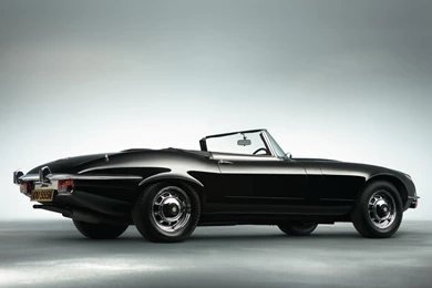 Jaguar E Type V12 Open Two Seater (Series III) 1971–75 Photos ...