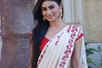 Wallpapers Mauni Home Photo Gallery Hot Mouni Roy Tv Actress ...