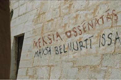 S6E1] I Fixed The English Graffiti! : Gameofthrones