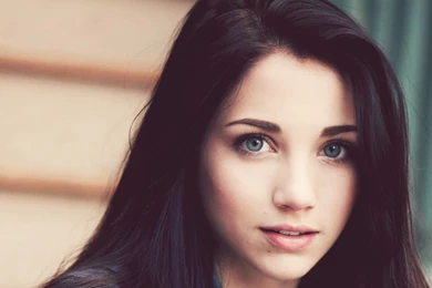 Download Wallpapers 3840x2400 Girl, Face, Eyes, Hair, Pretty Ultra ...