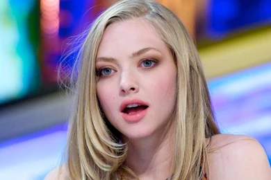 Amanda Seyfried In Talks To Join Charlize Theron In A MILLION WAYS ...