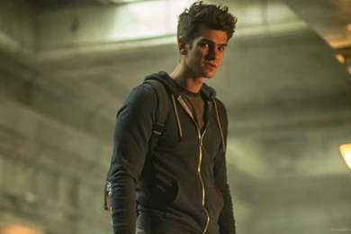 Download 1920x1080 Peter Parker Walking Wallpapers